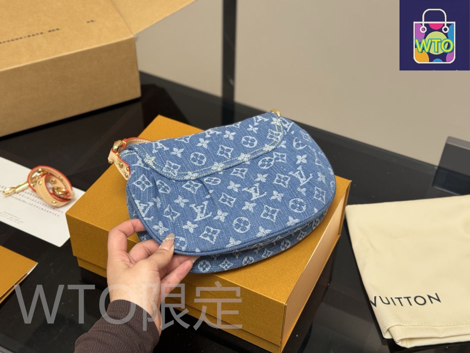 今日特価】Louis Vuitton Denim Inflatables ルイ ヴィトン