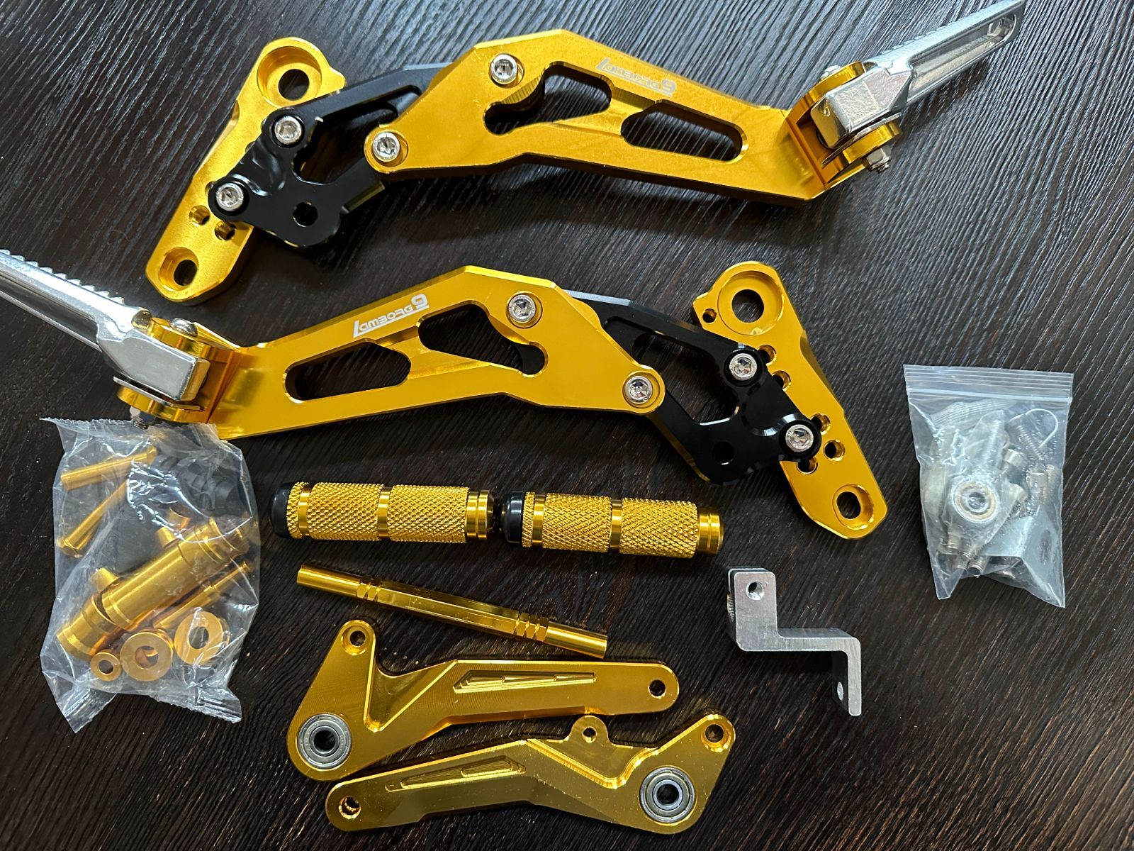 ホンダ GROM用 アルミビレット削り出し バックステップ ゴールド