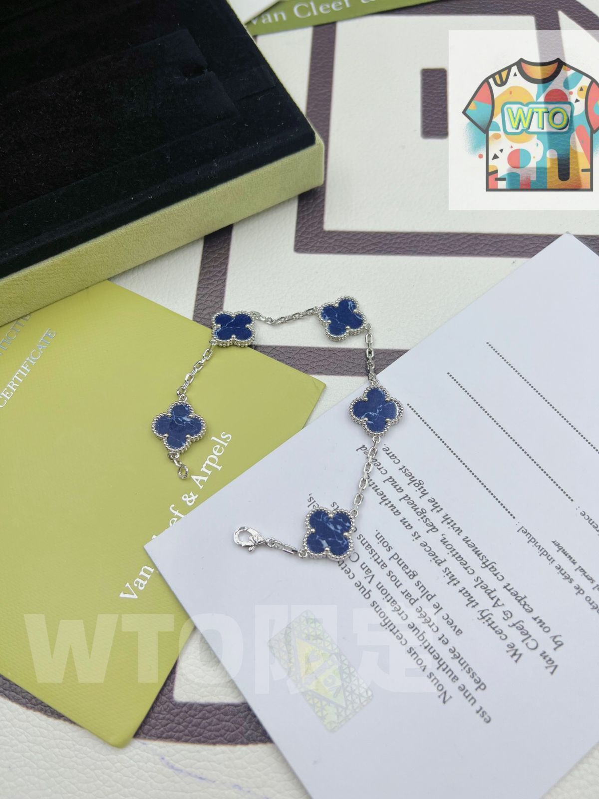 Van Cleef & Arpels] ヴァン クリーフ＆アーペル 四つ葉のクローバー