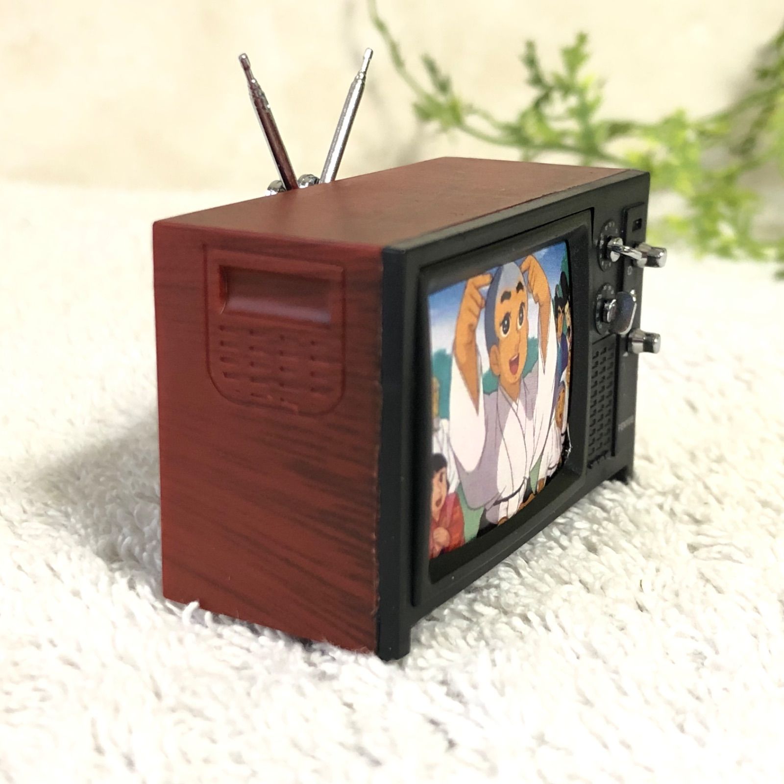 ミニチュア】昭和レトロ＊ブラウン管テレビ【ブラウン】 - メルカリ