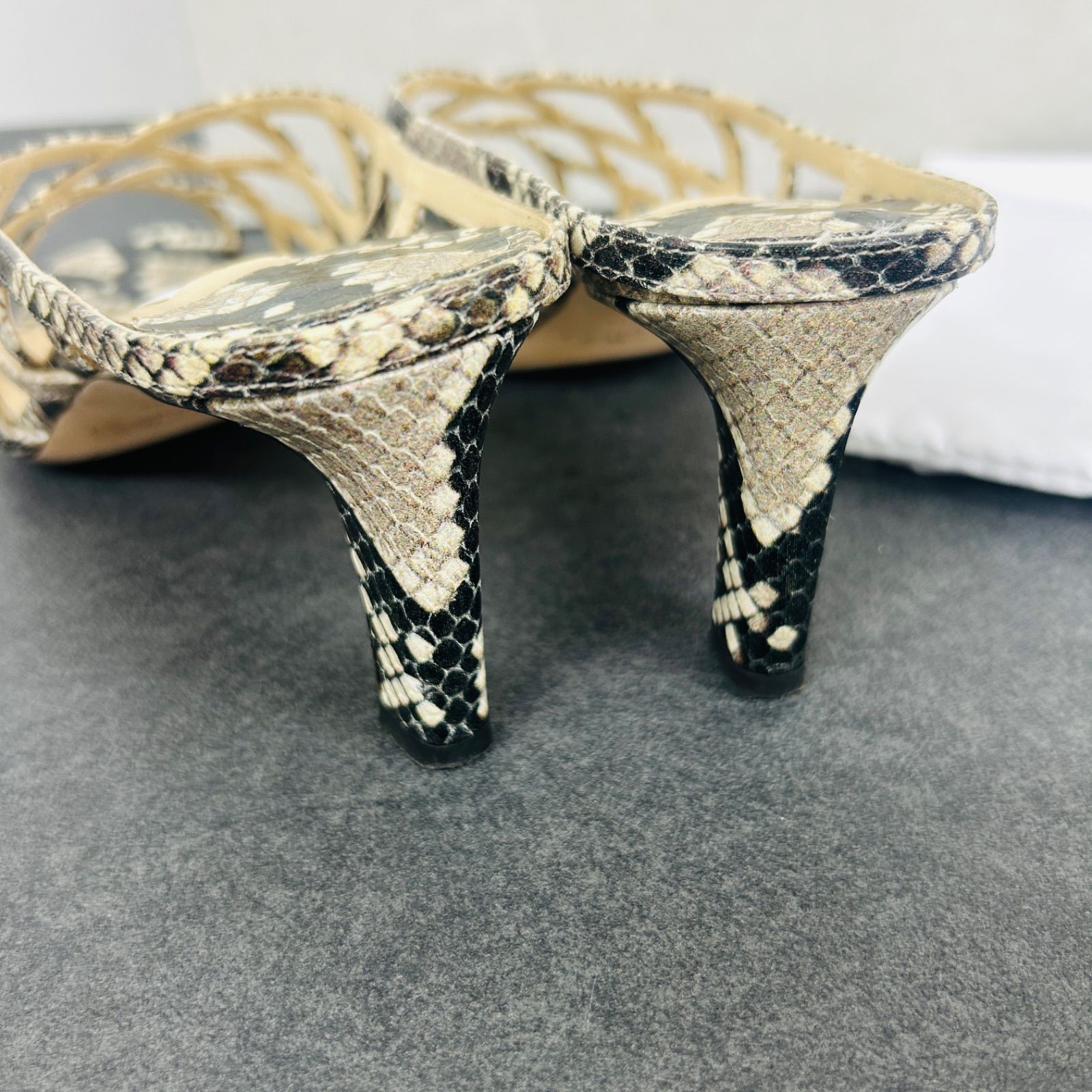お値下げ【新品未使用】ジミーチュウ 36 パイソン パンプス 美品✨ジミーチュウ 36.5/23.5㎝ パイソン パンプス