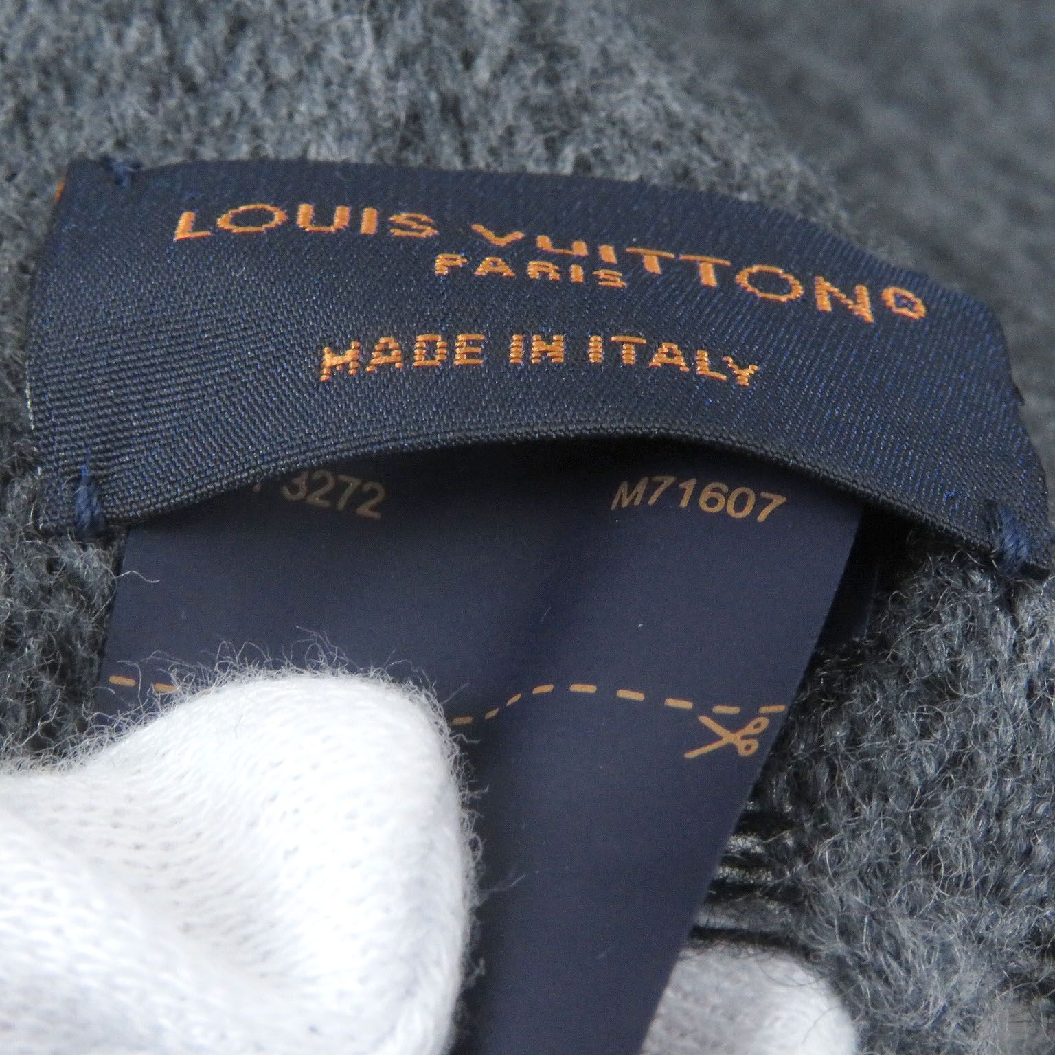 ルイヴィトン　LVマフラー　カシミヤ混　ウール　黒×グレー 中古・古着通販】LOUIS VUITTON (ルイ ヴィトン) ウールマフラー
