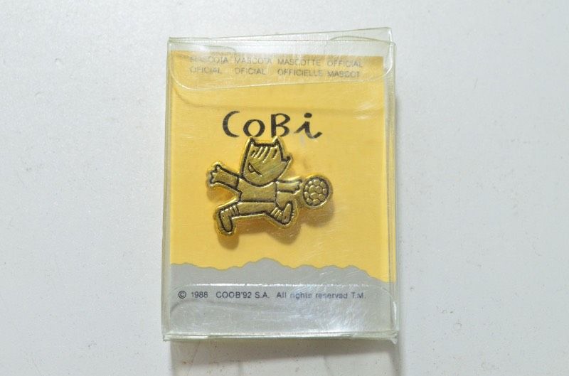 送料無料】 バルセロナ五輪公式マスコット Cobi コビー ピンバッジ 