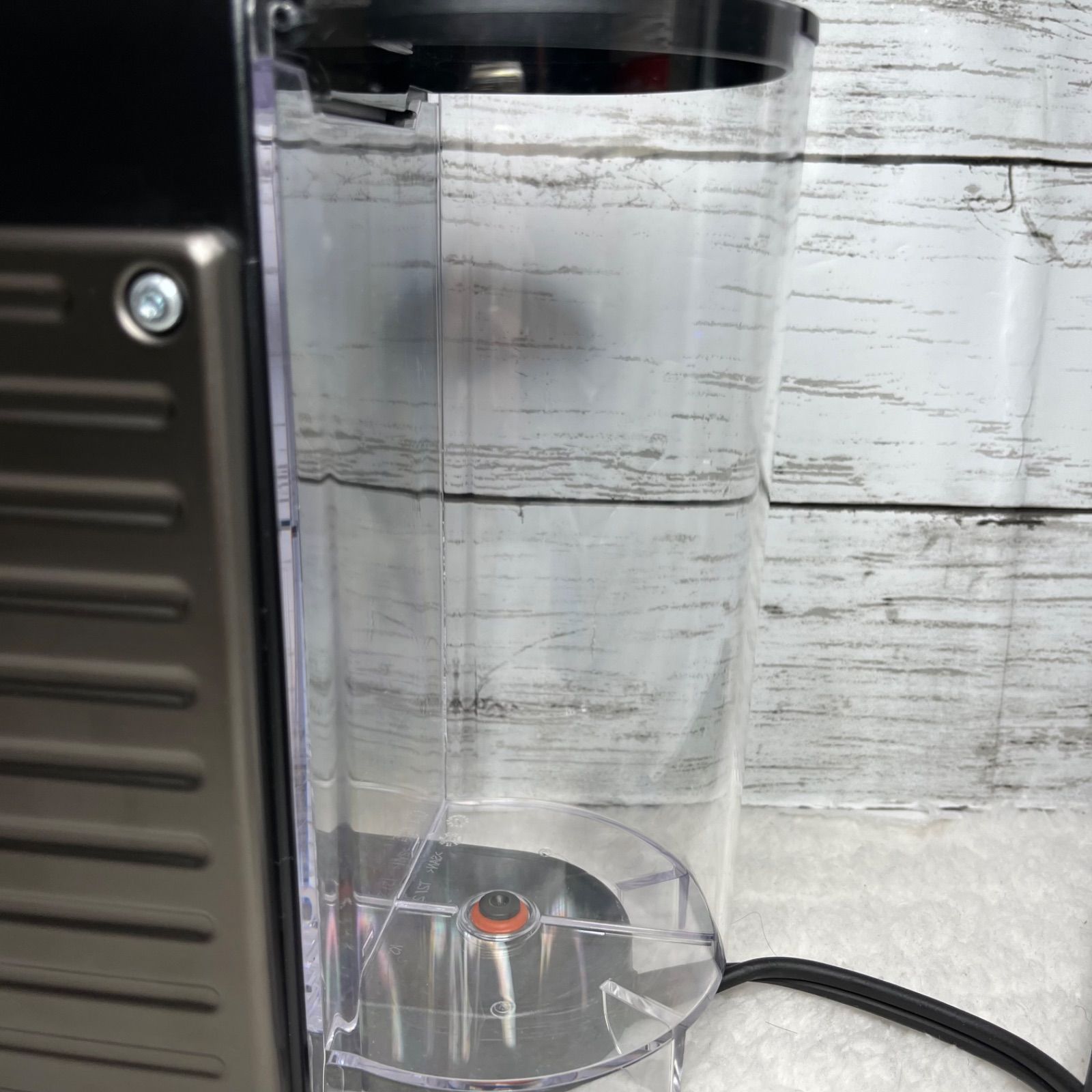 ネスプレッソ ピクシーツーチタン C61-TI コーヒーメーカー