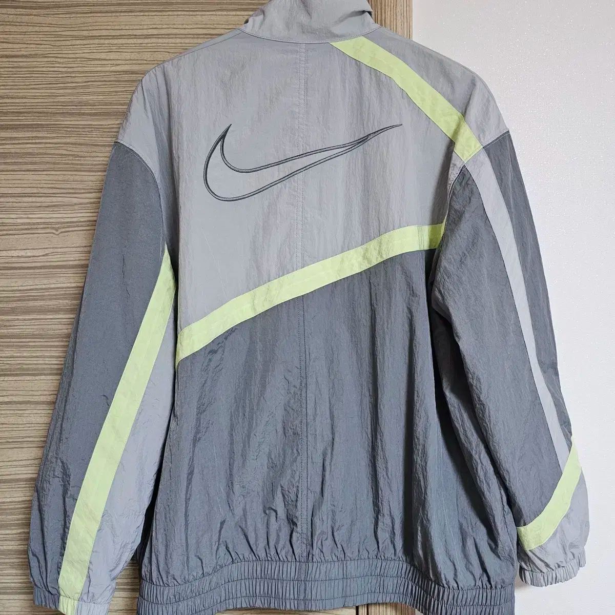 ウィメンズ NIKE スポーツウェア オーバ ウーブン ジャケット S