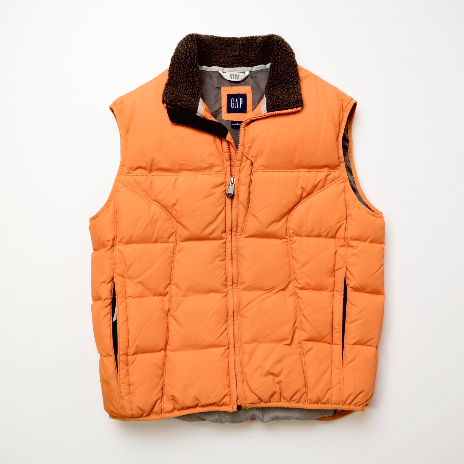 美品オールドギャップ】GAP ギャップ ダウンベスト オレンジ - メルカリ