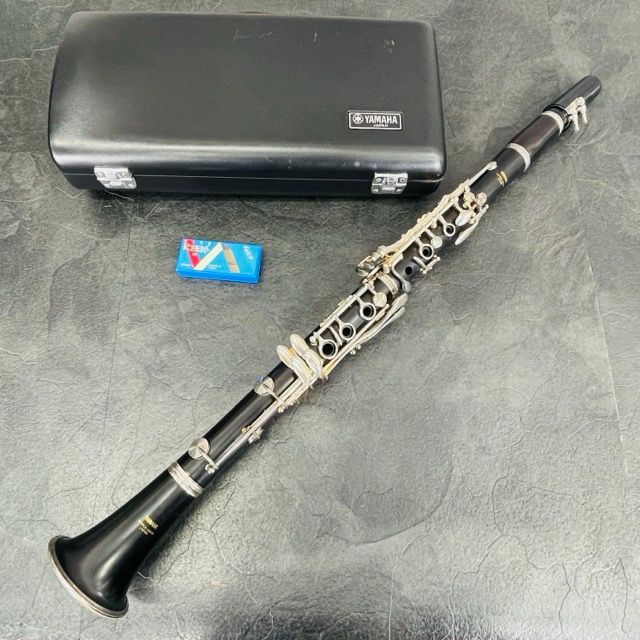 YAMAHA クラリネット YCL-35木製 ケース付き Yamaha YCL-35 Clarinet With Hard Case Musical instrument