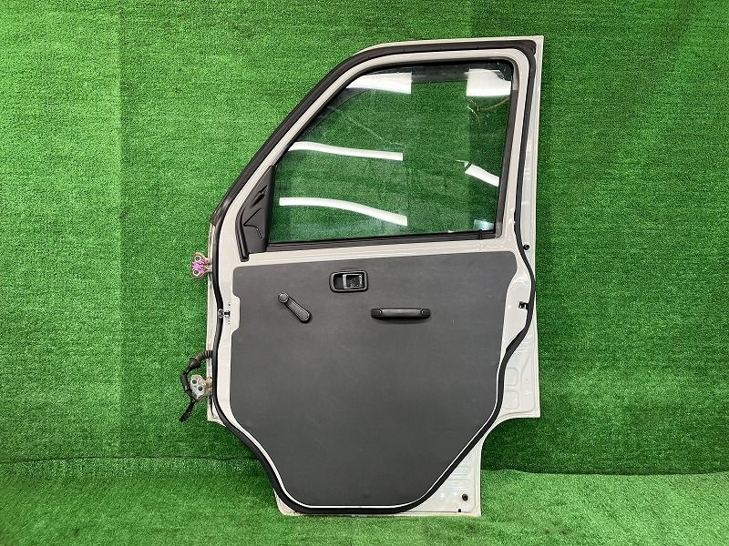 カーゴ 4WD
