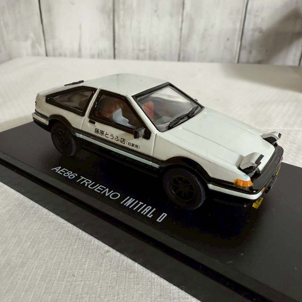 頭文字D AE86 1/43スケール ミニカー トヨタ スプリンター トレノ (AE86) 『頭文字 D』 `プロジェクト