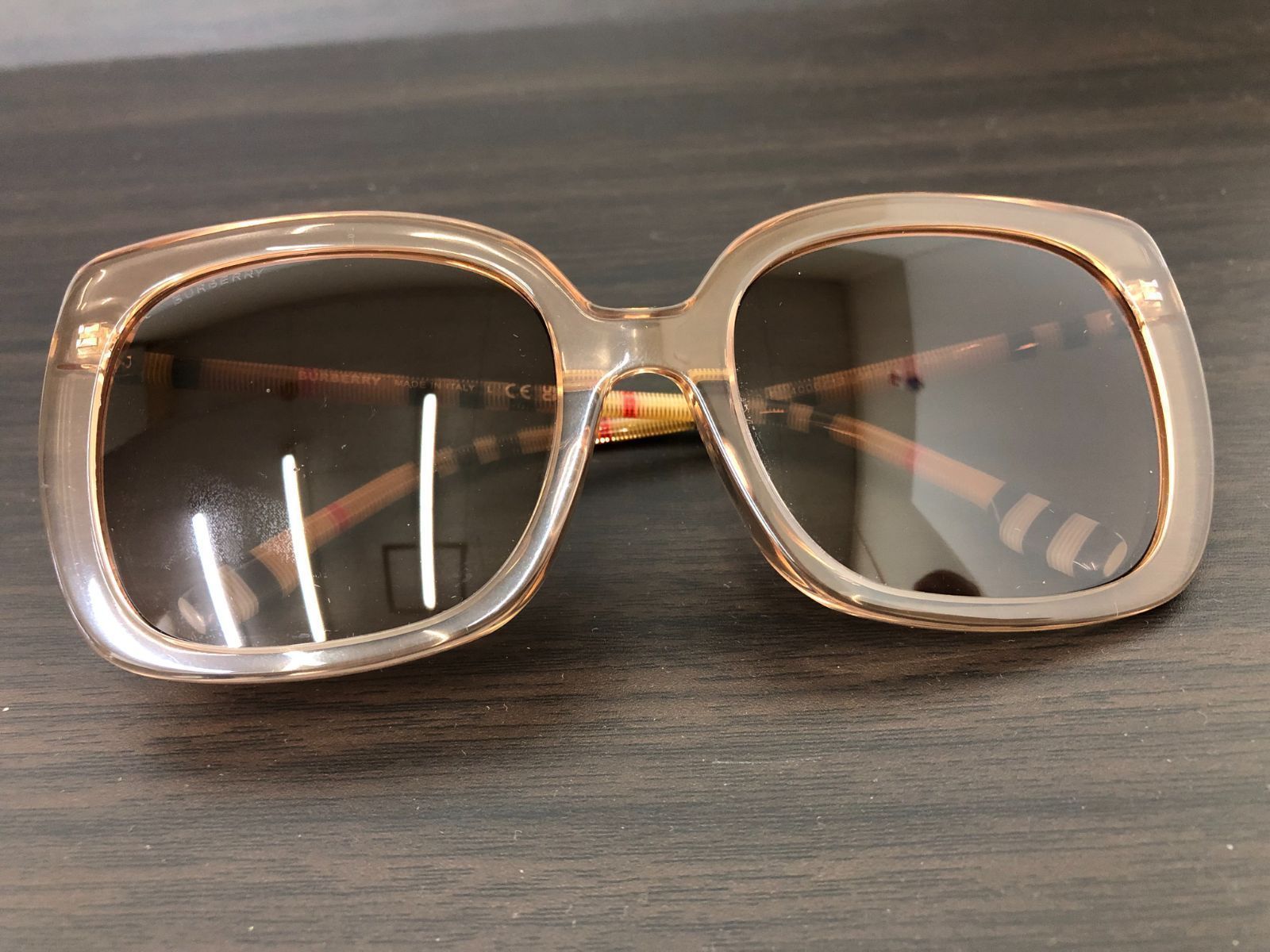 A）BURBERRY バーバリー レディース サングラス BE4323F 56□20 140  