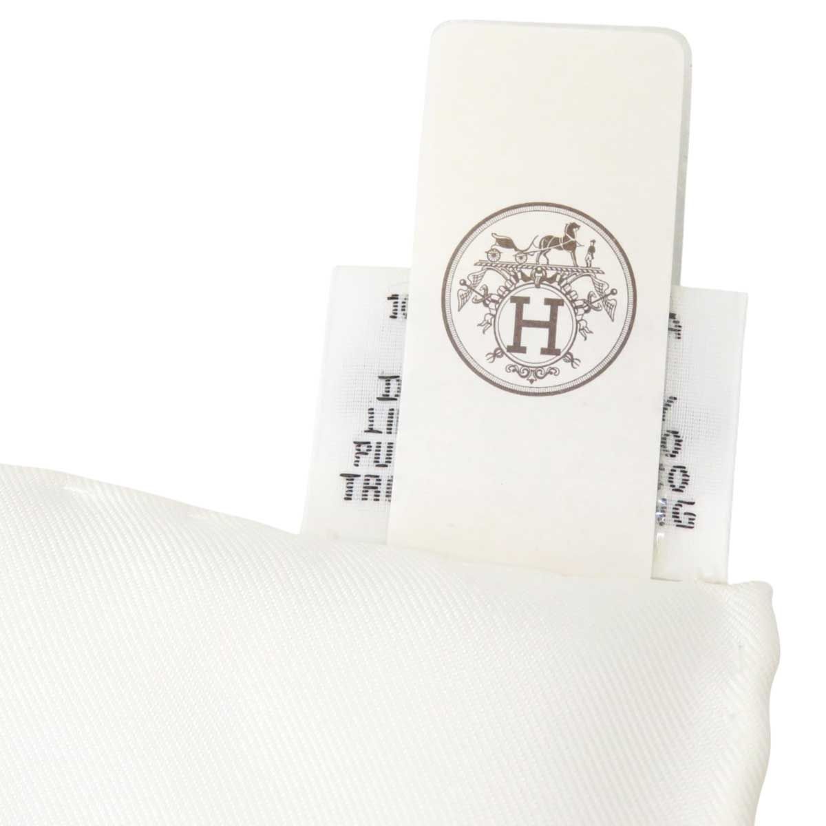 エルメス カレ 90 LIBRE COMME PEGASE ペガサスのように自由に