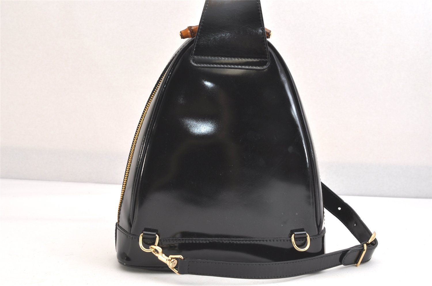 レザー ブラック