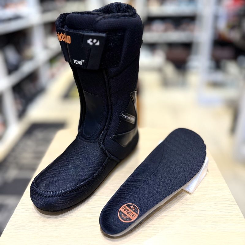 thirtytwo W's Lashed ブーツ 23.5 thirtytwo Diesel Hybrid Snowboard Boots 2025 | evo