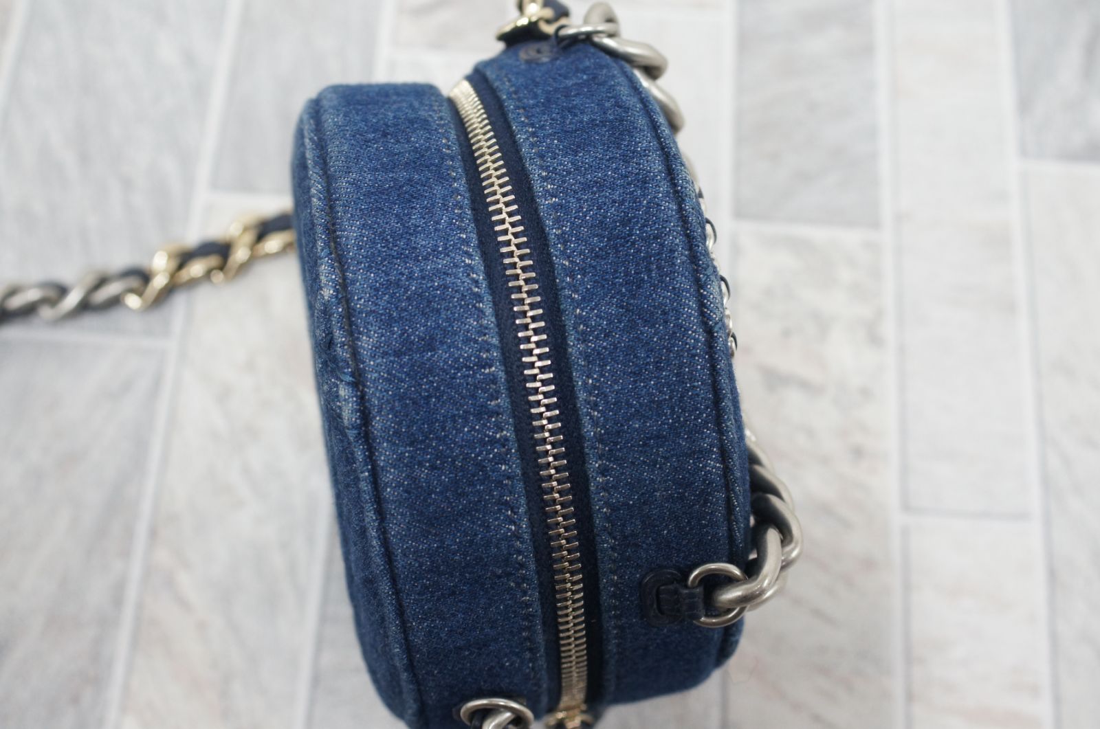 シャネル CHANEL デニム ラウンドショルダーバッグ シリアルシール 