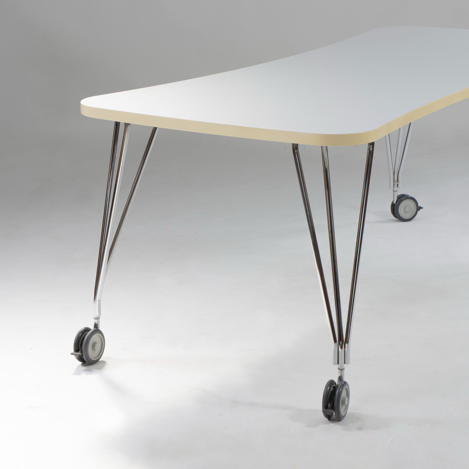 オフィステーブル カルテル Kartell MAX マックス 幅190 キャスター付き デザインテーブル オフィスデスク ダイニングテーブル ミーティングテーブル イタリア製 シンプルモダン 北欧 フェルーチョラヴィアーニ Ferruccio Laviani オフィステーブル カルテル Kartell MAX マックス 幅190 キャスター