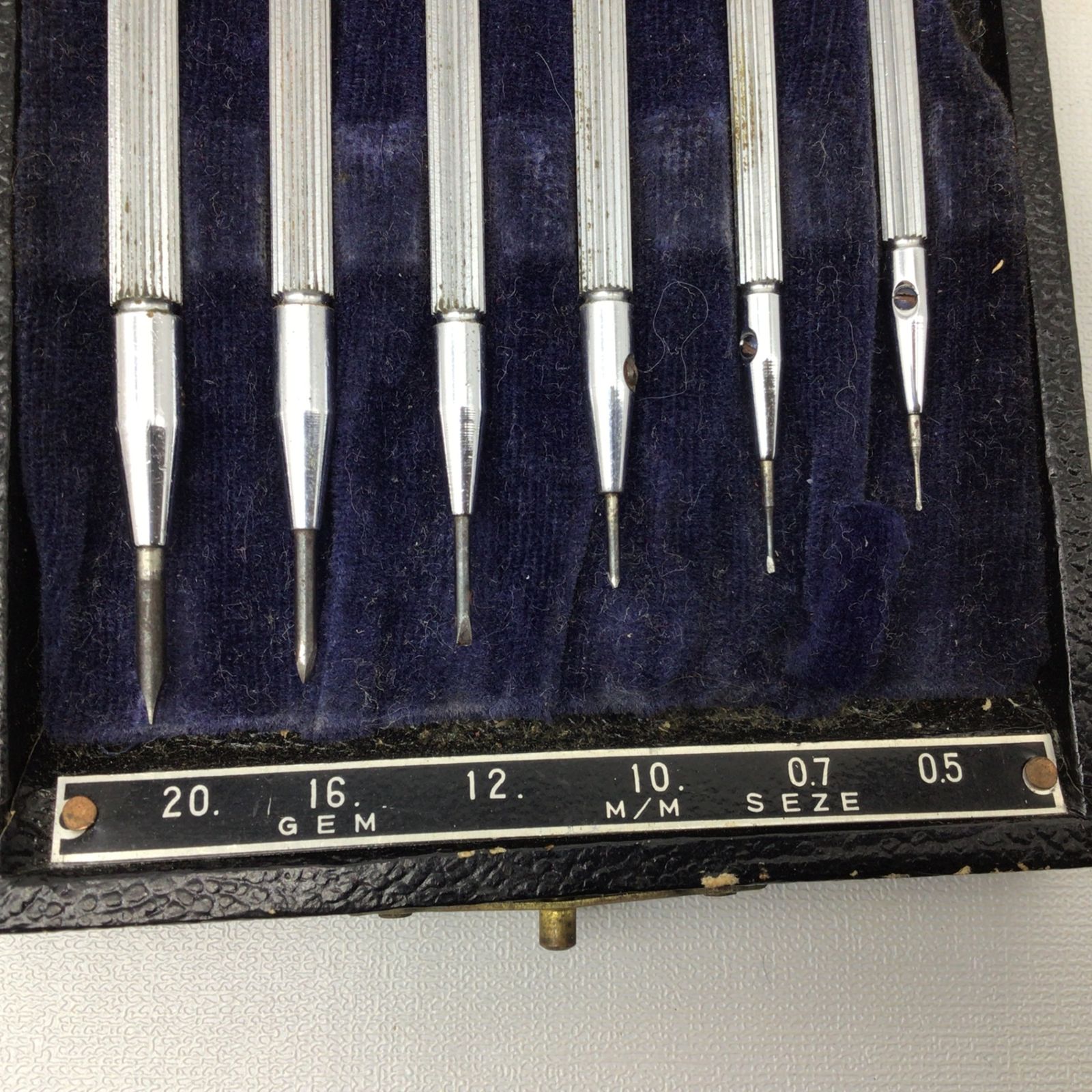 8123 GEM 時計修理 時計工具 ASSORTED screwdrivers with spear blade