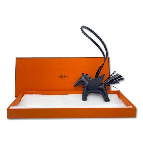 エルメス ペガサスチャーム PM ソーブラック K刻印 - メルカリ