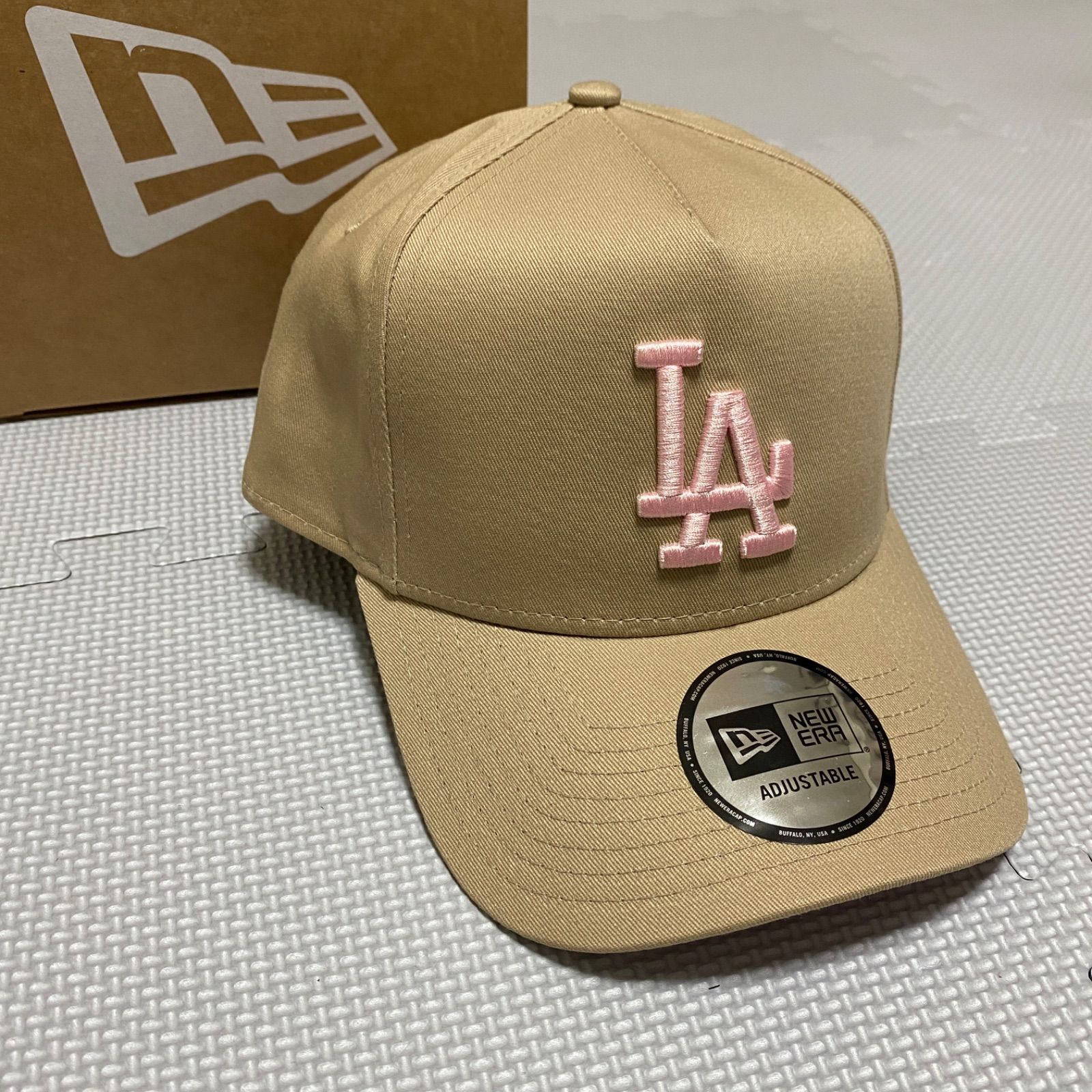 海外限定　NEWERA  ロサンゼルス　ドジャース　キャップ　ベージュ　ピンク