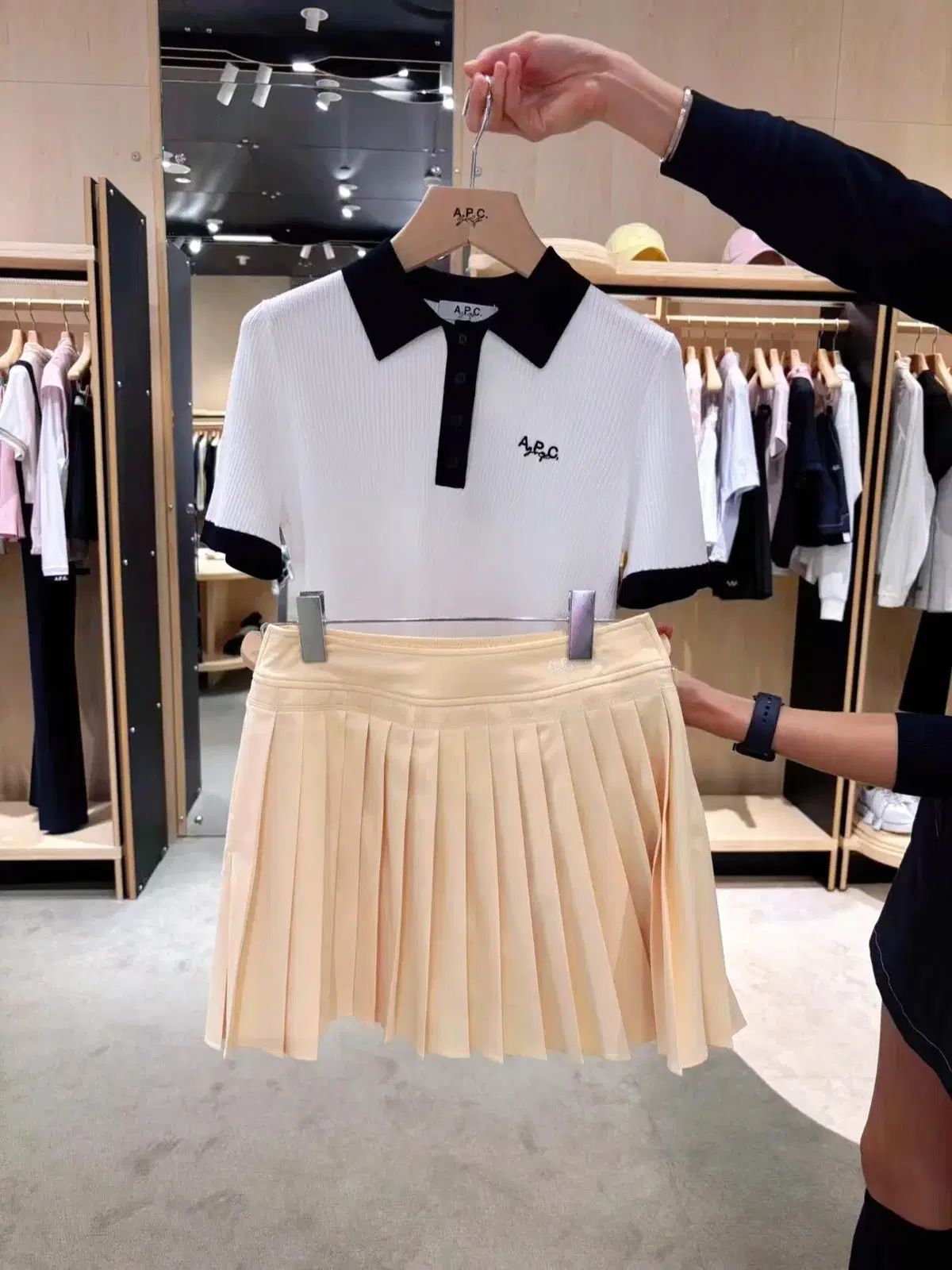 A.P.C.ゴルフウェアレディース スカート Jean スカート｜GOLF / FEMME｜A.P.C. | アーペーセー日本公式