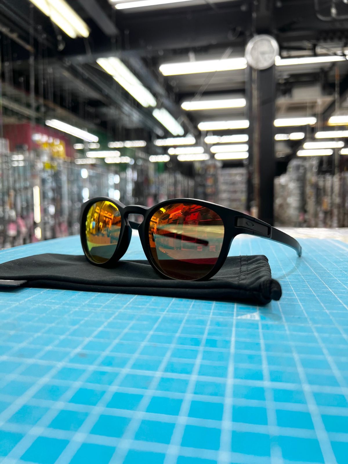 習志野店店舗併売】オークリー(OAKLEY) ラッチ 偏光サングラス 