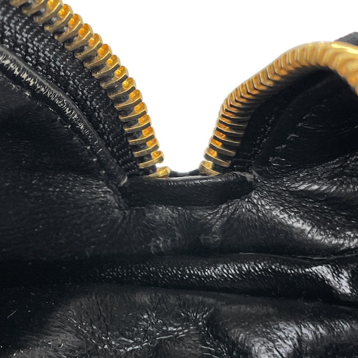 ベルベット ブラック