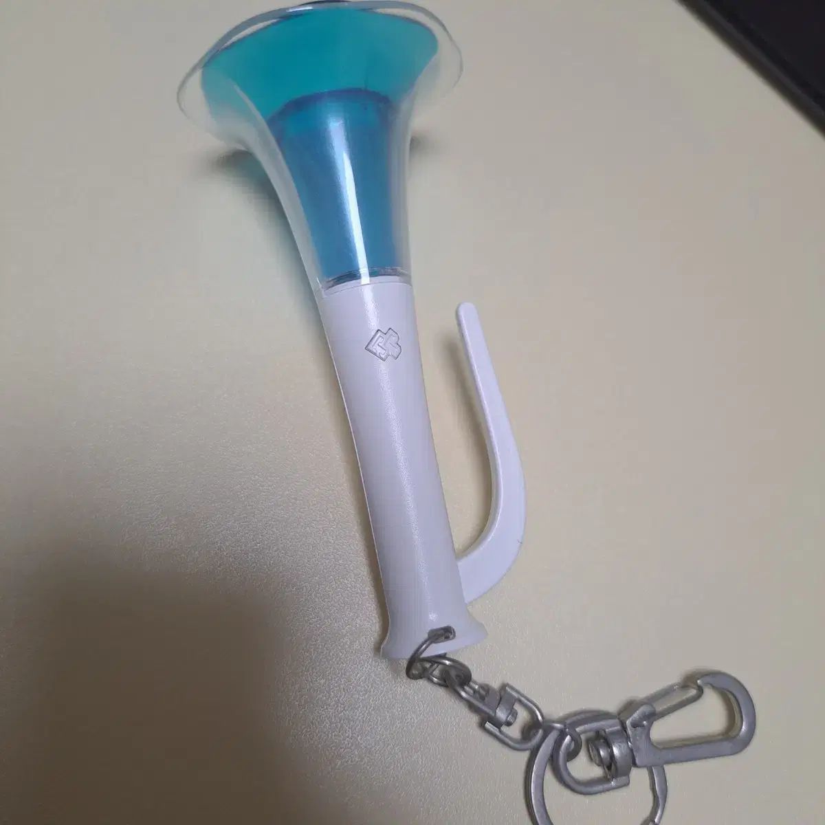 BTOB ペンライトキーリング