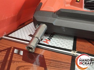 21.6V 充電式コンクリートネイラー