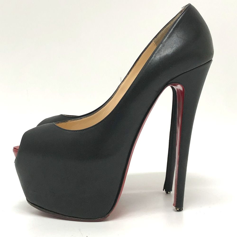 Christian Louboutin クリスチャンルブタン パンプス レザー
