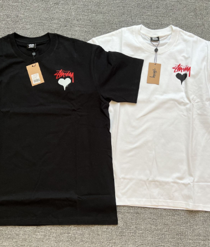 新品 特価値 《ステューシー》 ハート　ホワイト　STUSSY Tシャツ 黑+白 2枚