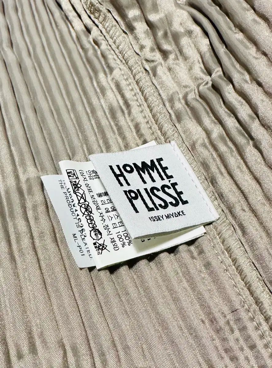 HOMME PLISSÉ(オムプリッセ) ISSEY MIYAKE(イッセイミヤケ