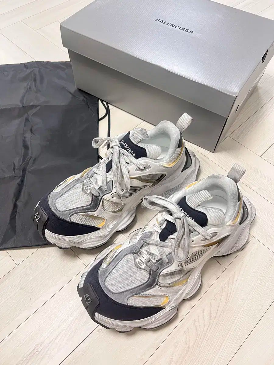 BALENCIAGA バレンシアガ カーゴスニーカー 42