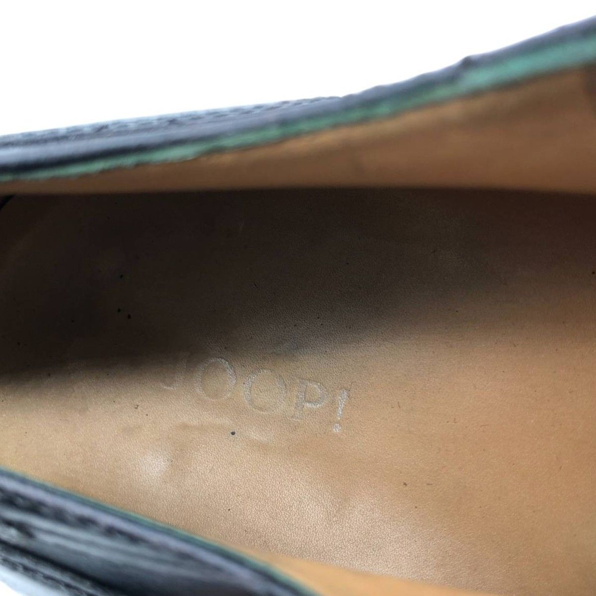 プレーントゥシューズ