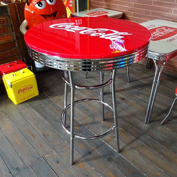 ハイテーブル Coke