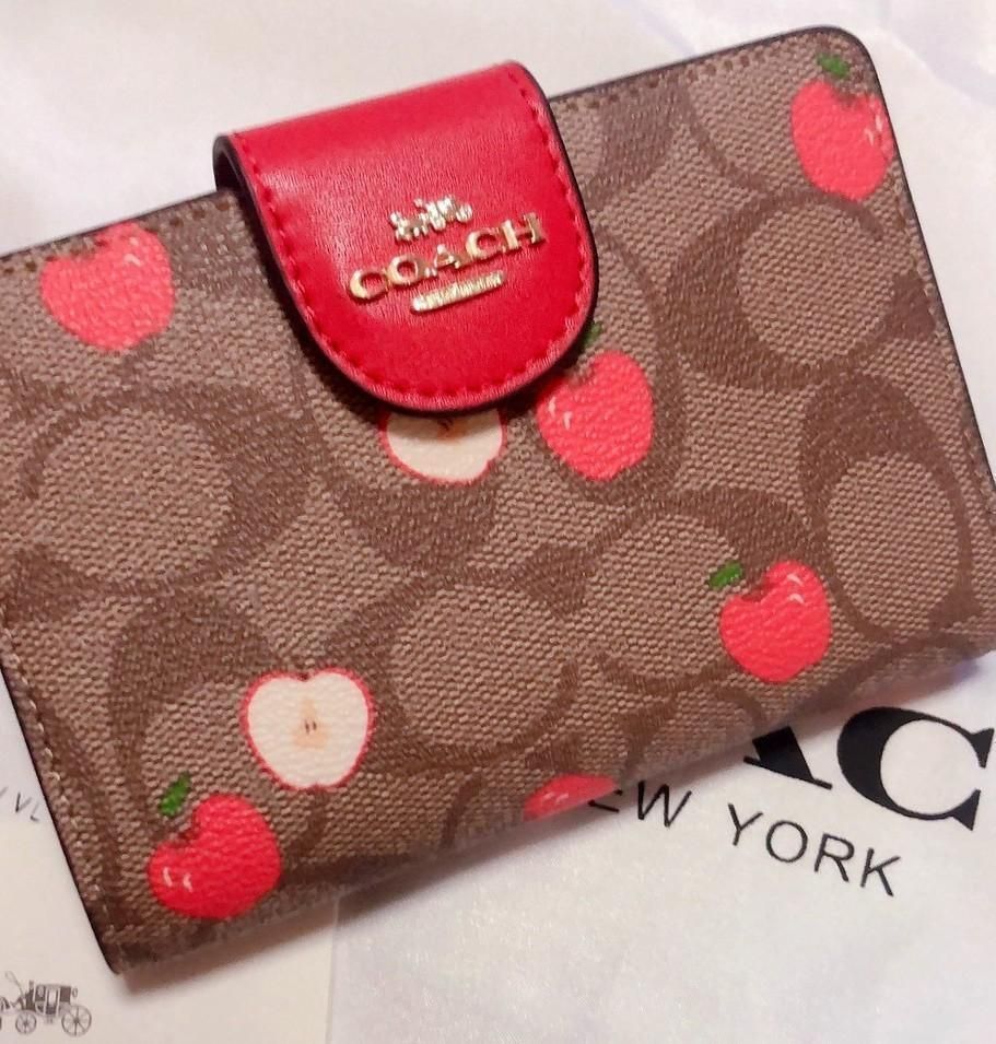 COACH 新品 折り財布 アップル 正規品 C4117 赤 りんご - メルカリ