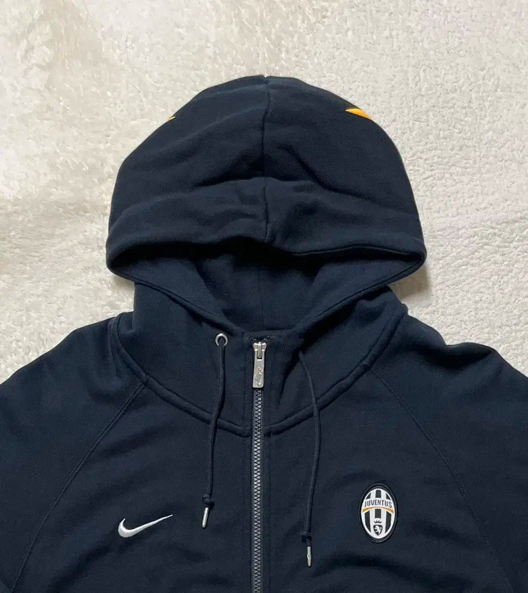 Nike(ナイキ） ユヴェントス フード付き ジップアップパーカー