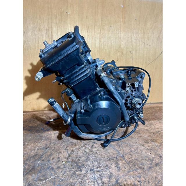 XS 59329 カワサキ KAWASAKI Ninja250R EX250K-A21 エンジン本体 EX250KE FFCRYSTALESIA_COM