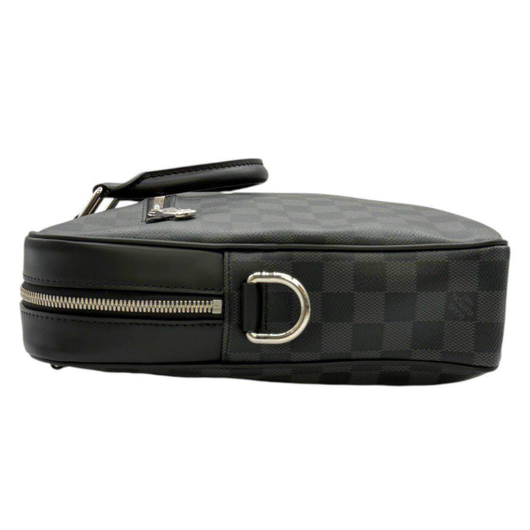 ブ*休様 ルイ・ヴィトン　ブラック　ブリーフケース　ダミエ 極美品】 ルイヴィトン LOUIS VUITTON ダミエ グラフィット ブリーフ