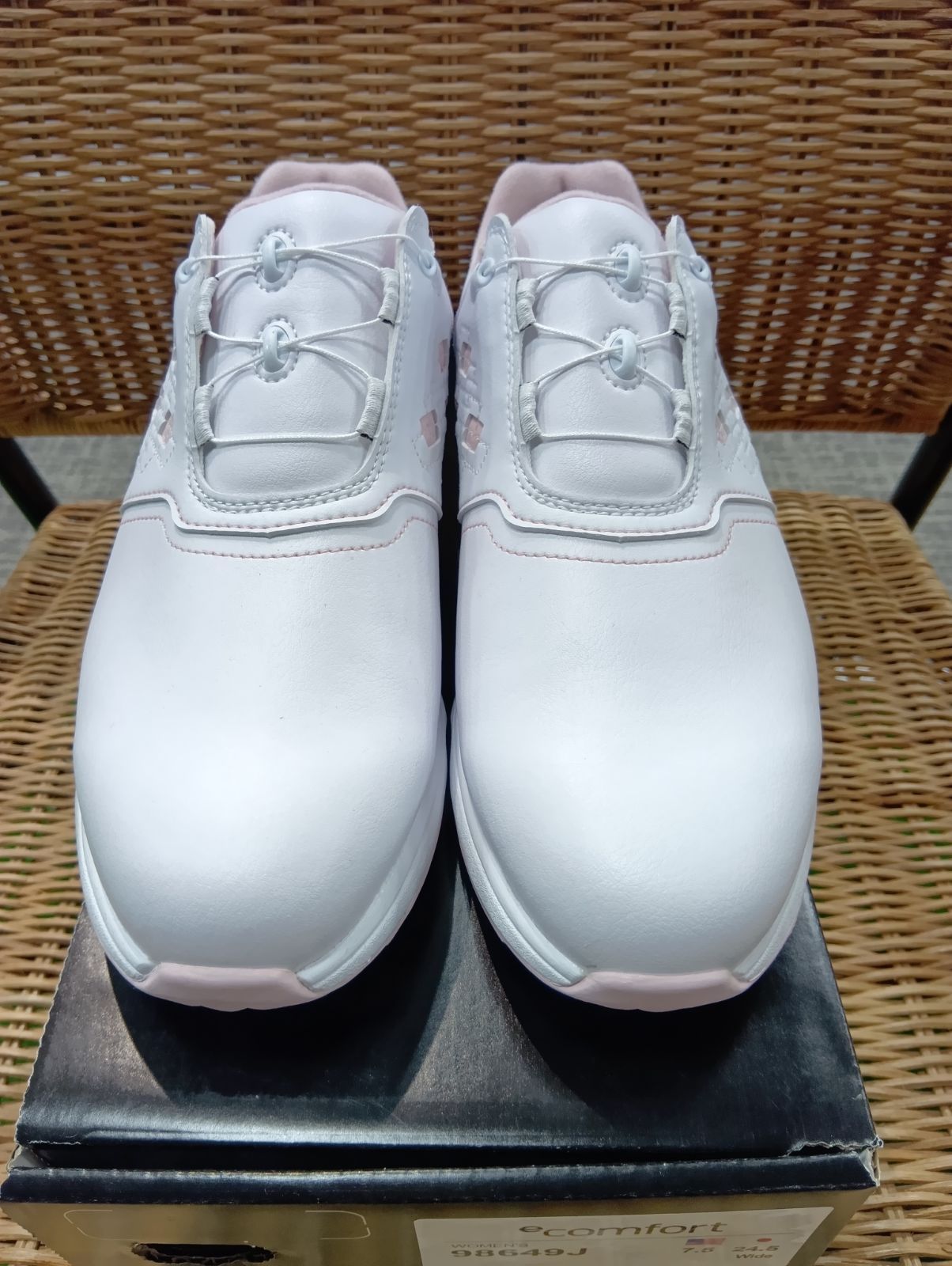 LdSh ♥品 フットジョイ イーコンフォート 98649 ソフトスパイク ボア ゴルフシューズ ホワイト×ピンク 浦安店