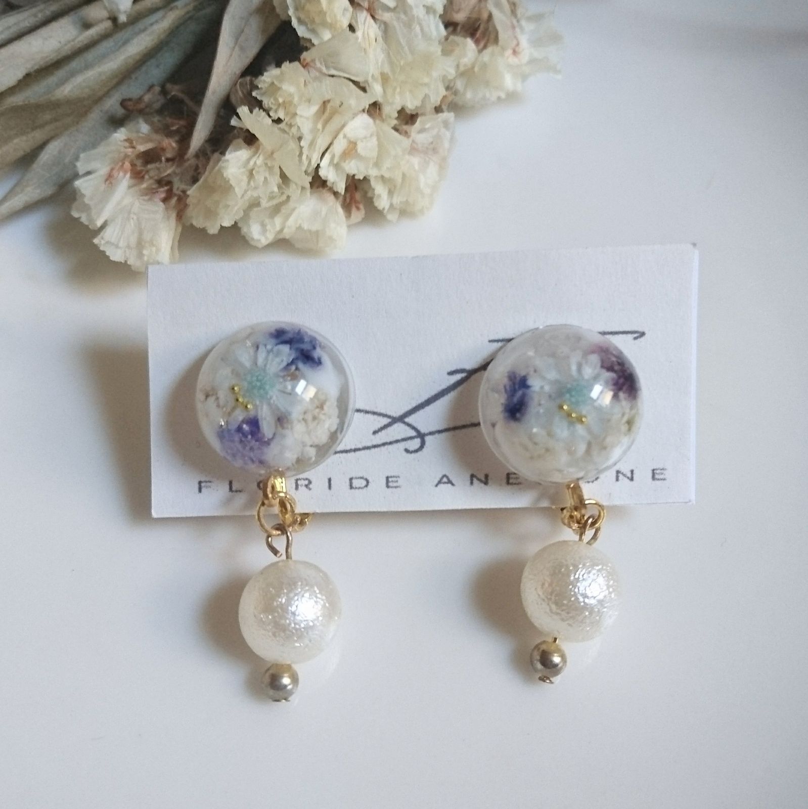 No.1007★ハンドメイド❤️SALE❤️フラワーレジンイヤリング 立体フラワーレジン ドライフラワー×ライトピンク イヤリング