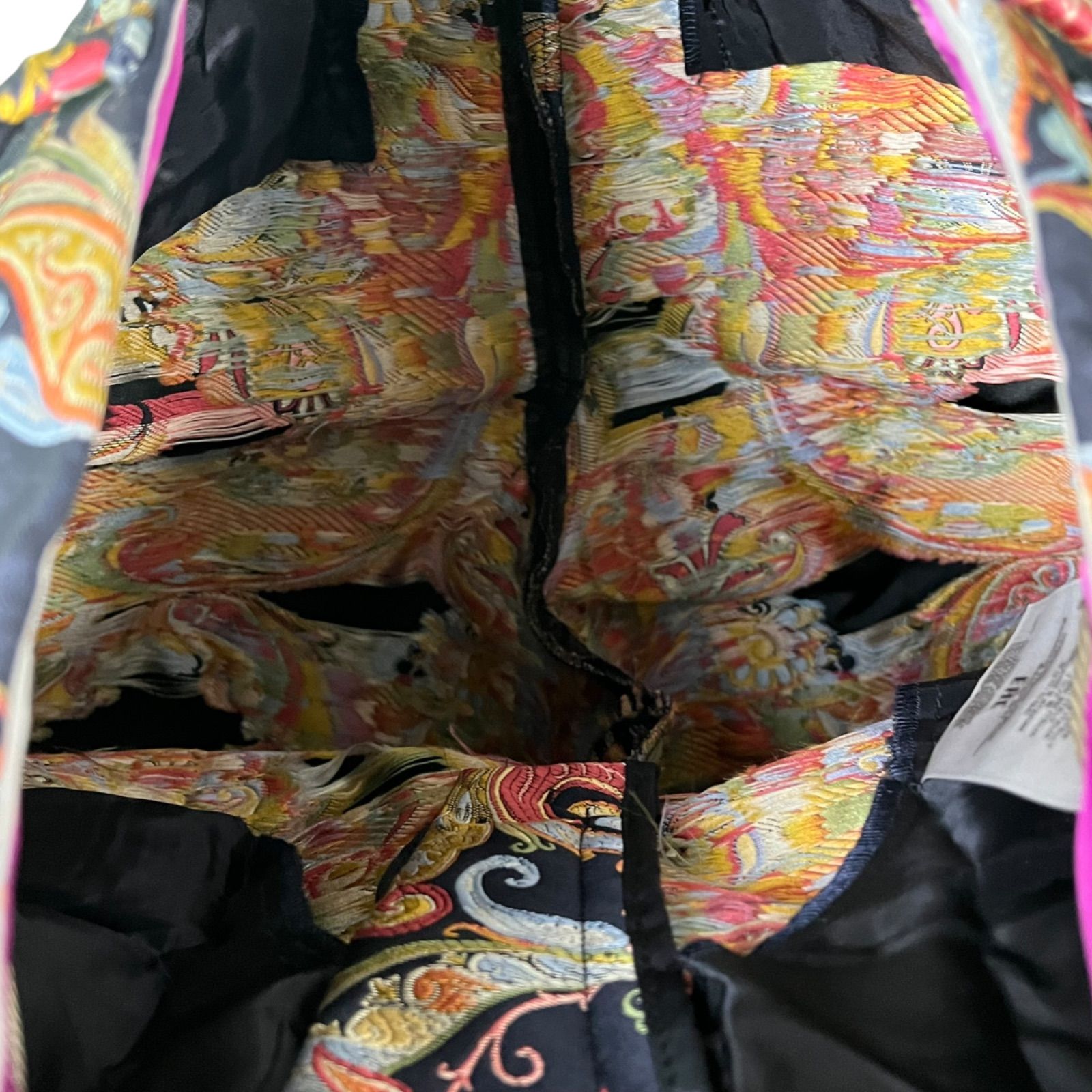 美品 エトロ ETRO 豪華総刺繍ペイズリー柄 パンツ ズボン 40、M、9号 美品 エトロ ETRO 豪華総刺繍ペイズリー柄 パンツ ズボン 40、M、9号