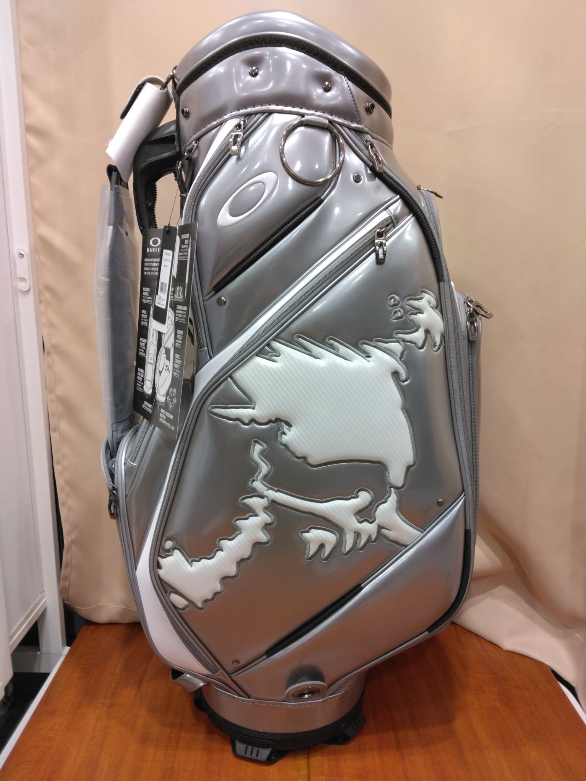 ♥ オークリー OAKLEY ゴルフ カート式 キャディバッグ 9.5型 5分割 SKULL 18.0 FOS901966 モデル 新橋店