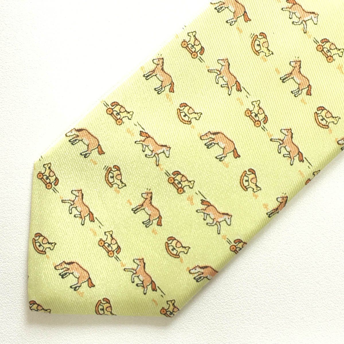 美品 エルメス HERMES ネクタイ シルク100% フランス製 ライト