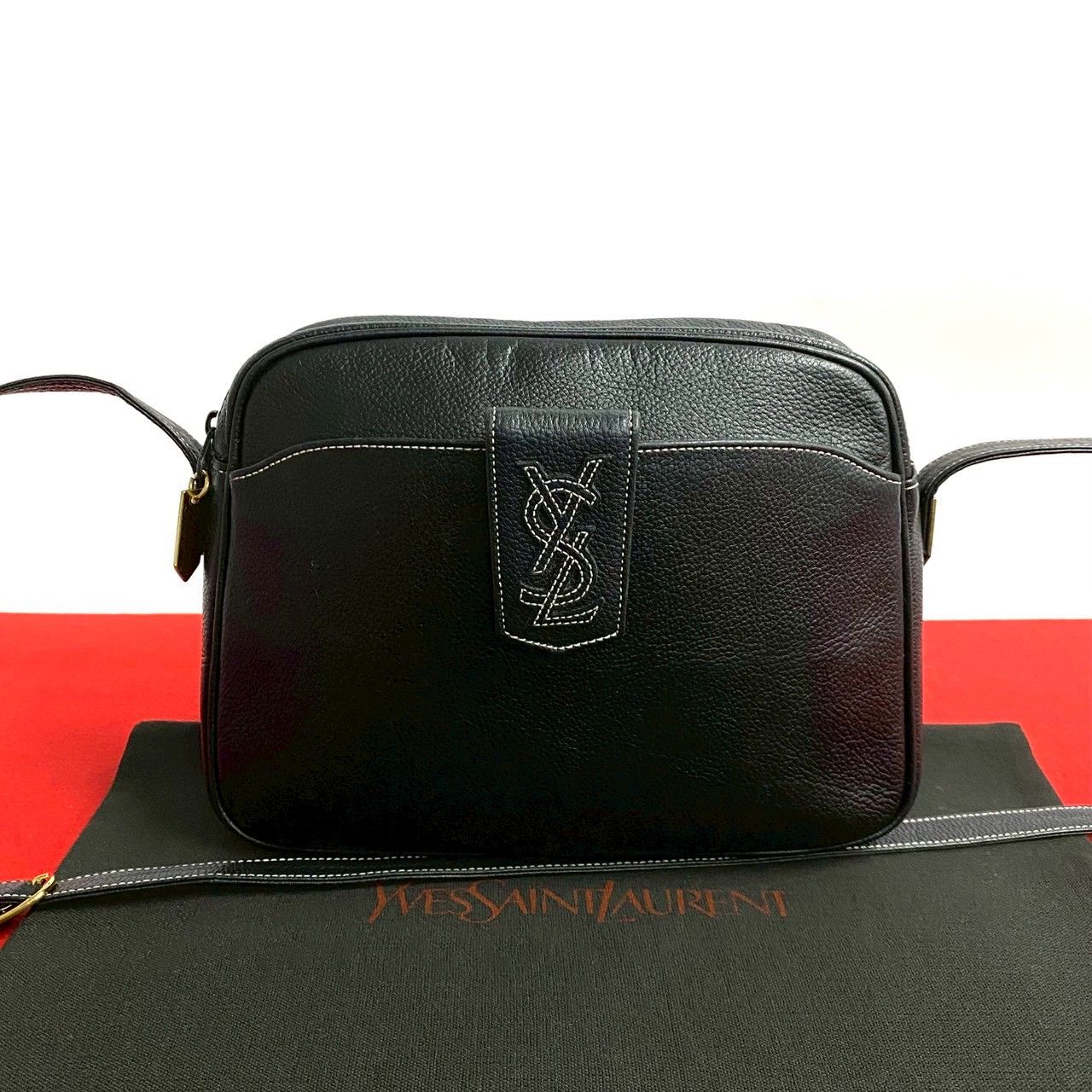 YVES SAINT LAURENT イヴ サンローラン ヴィンテージ YSL ロゴ レザー ショルダーバッグ サコッシュ ポシェット ブラック 39049