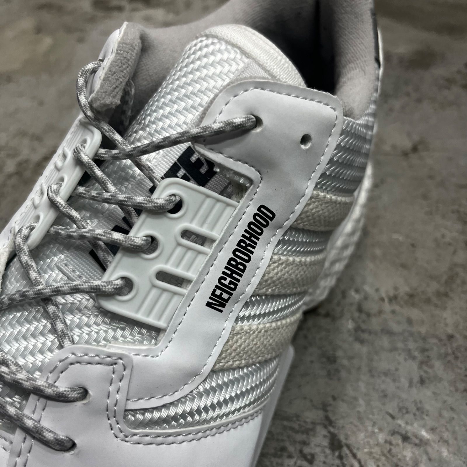 UNDEFEATED NEIGHBORHOOD ADIDAS コラボ スニーカー ZX8000 アンディ