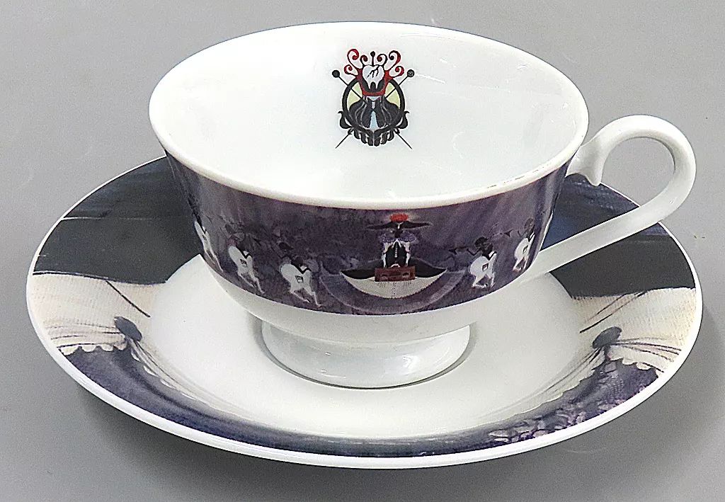 中古】マグカップ・湯のみ くるみ割りの魔女 カップ＆ソーサー 「劇場