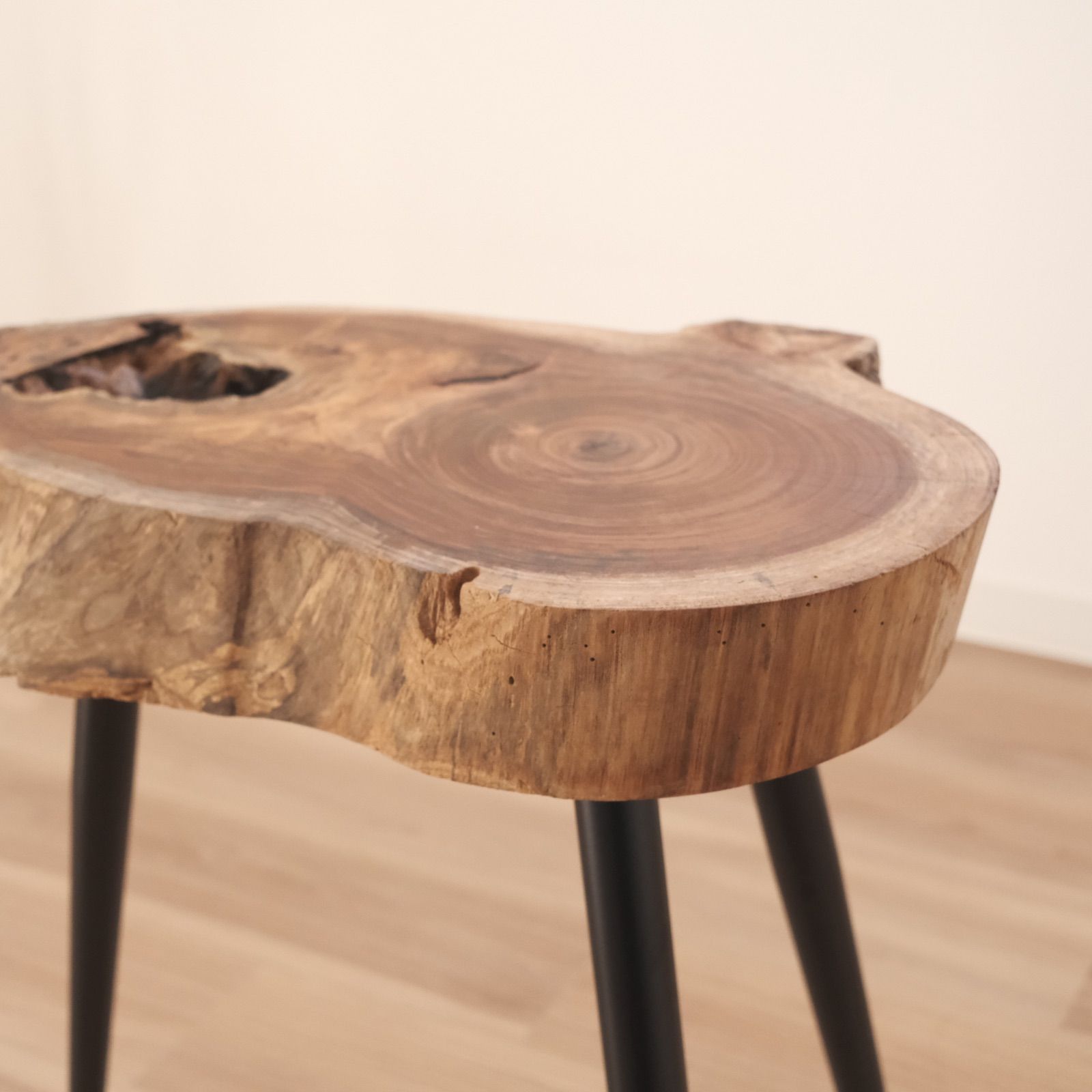 欅のテーブル / コーヒーテーブル / サイドテーブル / table / 一枚板