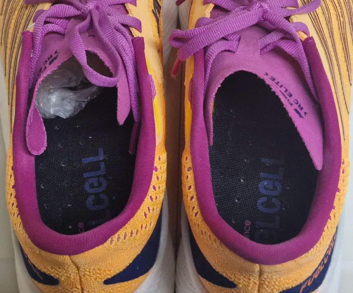 正規品 New Balance ニューバランス ピュアセル RC エリート V2 カーボン ランニングシューズ 270 サイズ WHITEMONARCHHOTEL_COM