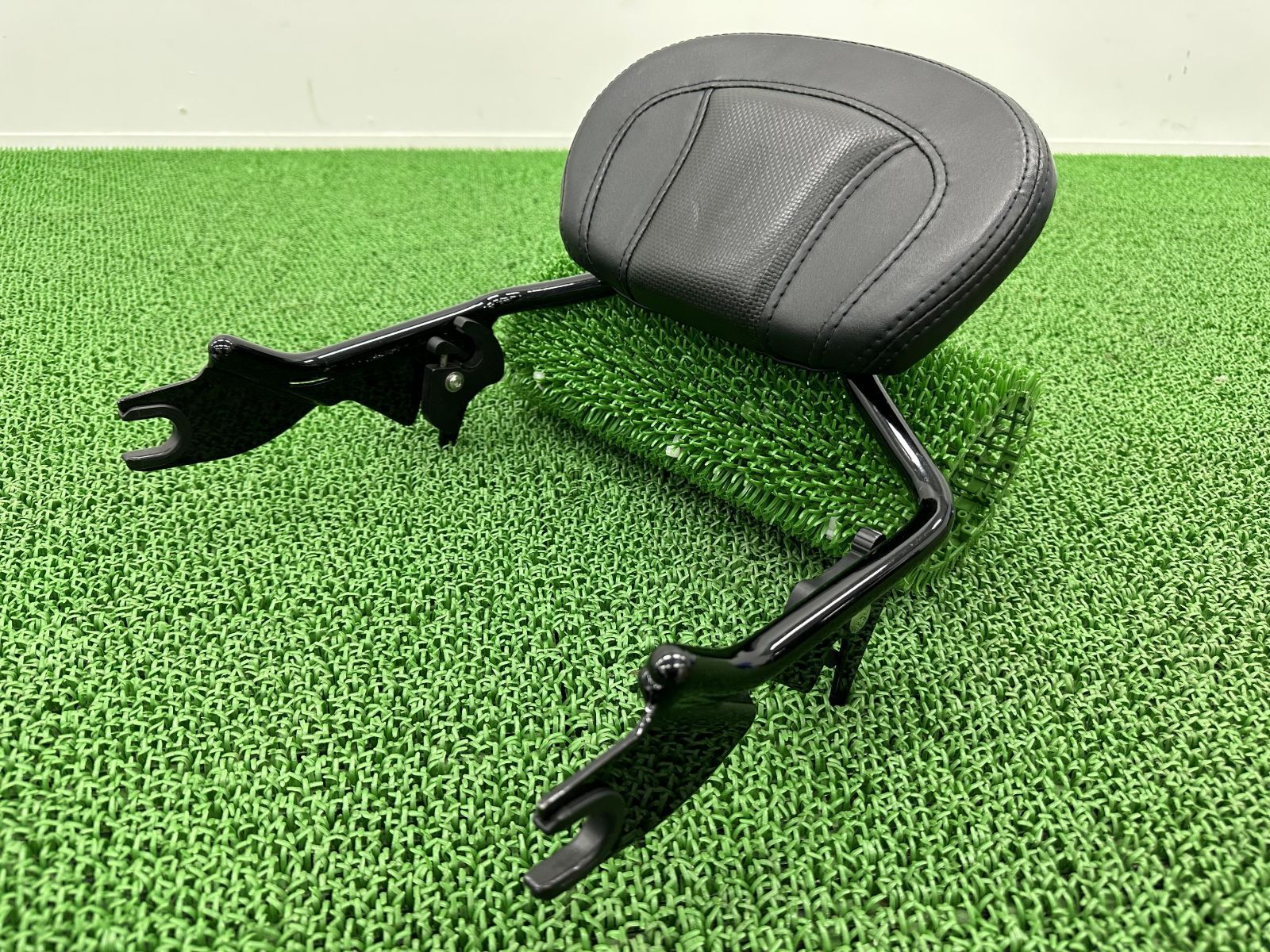 ハーレー純正 デタッチャブルバックレスト シーシーバー ハーレー純正