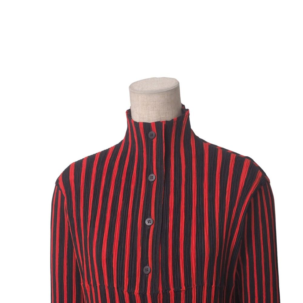 ISSEY MIYAKE イッセイミヤケ ストライプ プリーツシャツ ワンピース ISSEY MIYAKE イッセイミヤケ ストライプ プリーツシャツ ワンピース