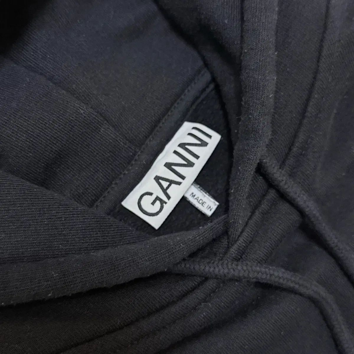 フード付きTシャツ